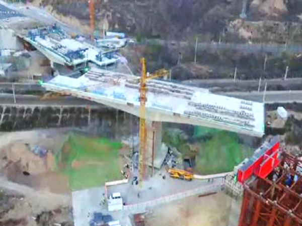 禹门口大桥转体